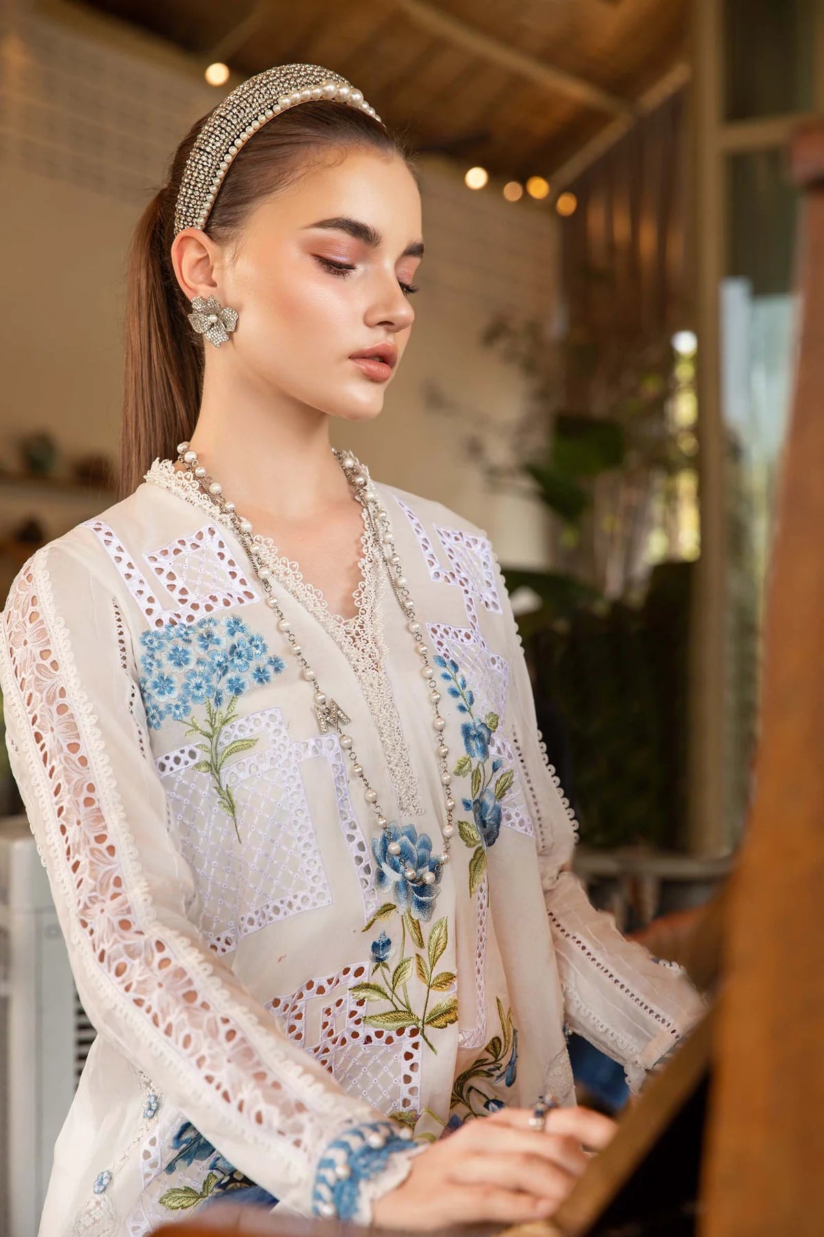 3 Piece Unstitched Printed Lawn Suit |Z.Z -2501-A